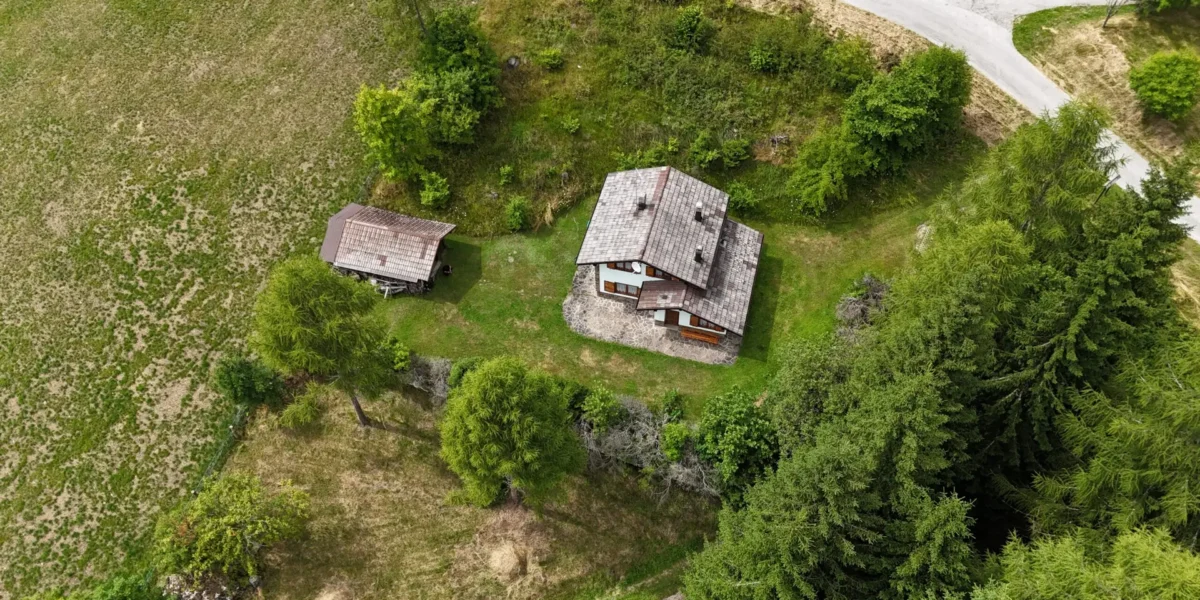 VILLINO IN MONTAGNA, UN RIFUGIO ESCLUSIVO NEL VERDE DEL LAGORAI