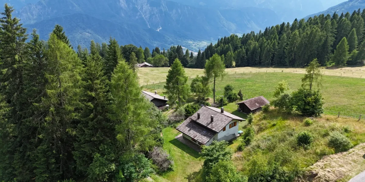 VILLINO IN MONTAGNA, UN RIFUGIO ESCLUSIVO NEL VERDE DEL LAGORAI