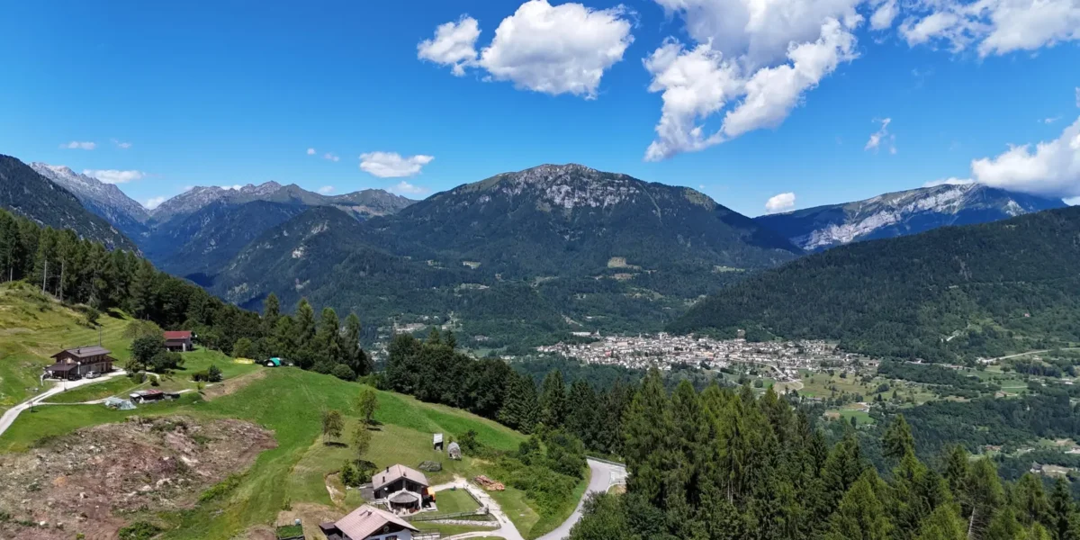 VILLINO DI MONTAGNA SULL’ALTOPIANO DEL TESINO