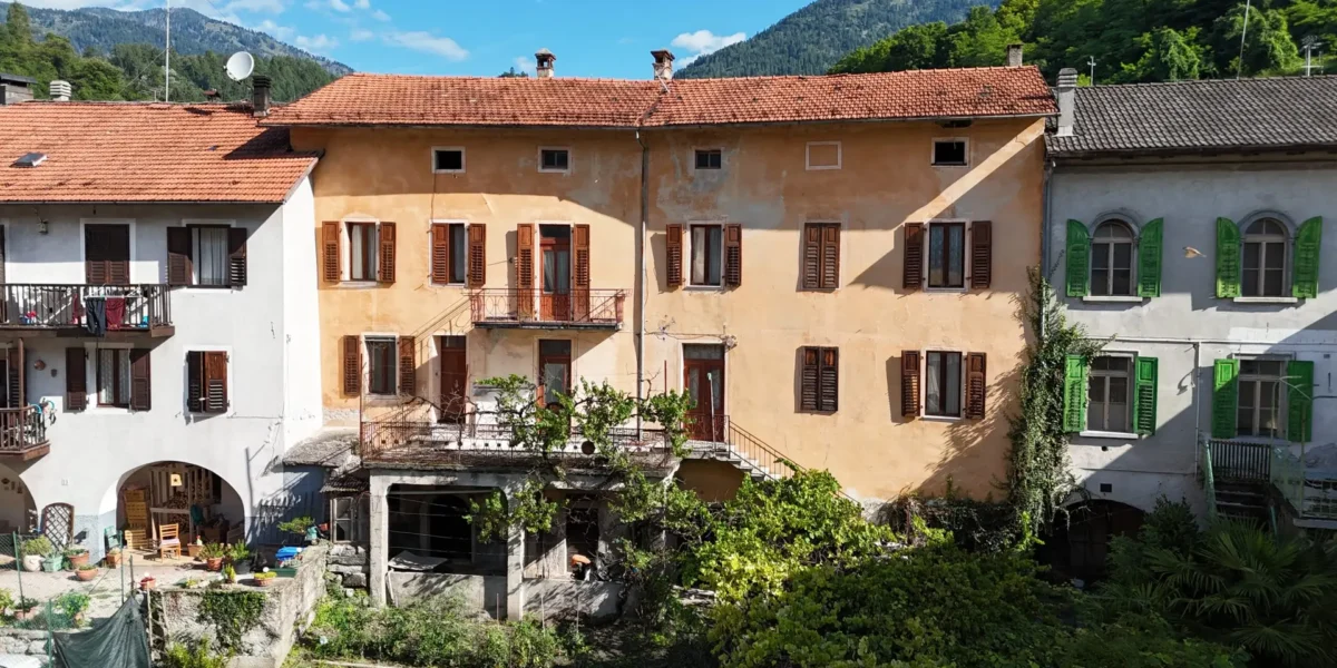 INTERO EDIFICIO TERRA/CIELO