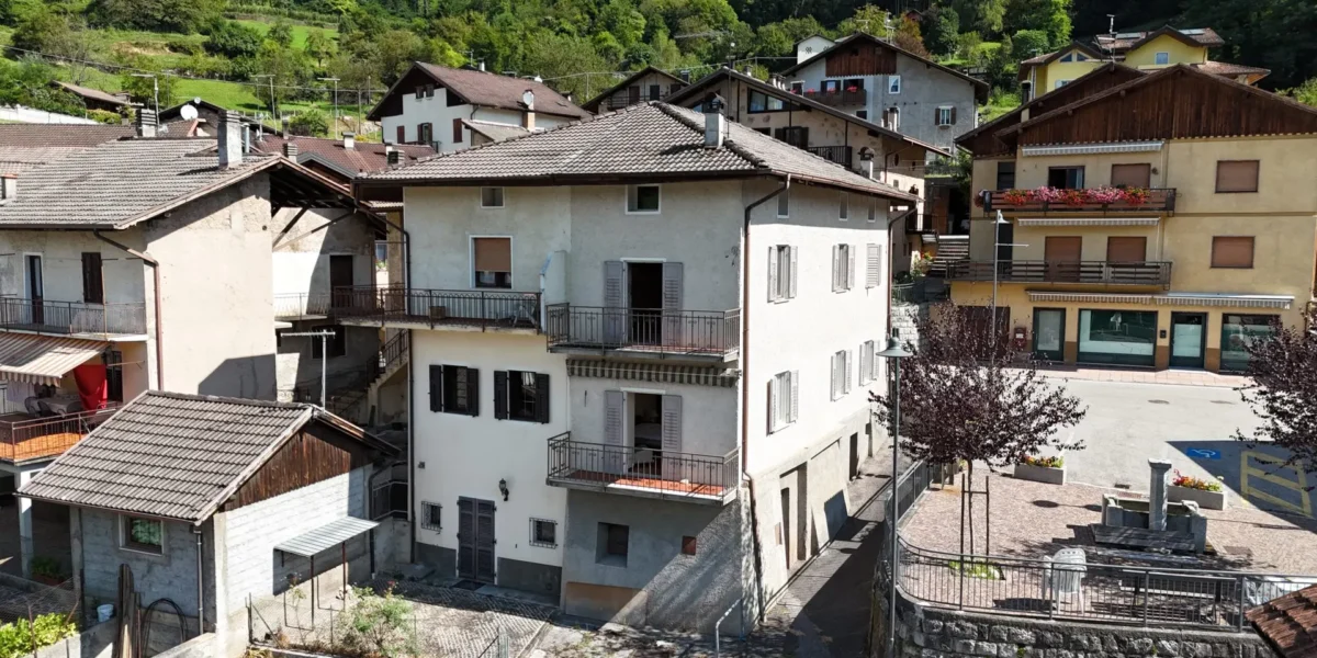 PORZIONE TERRA/CIELO – DUE UNITA’