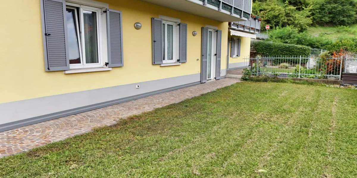 APPARTAMENTO TRILOCALE CON GIARDINO