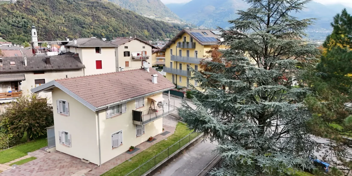 VILLETTA BIFAMILIARE – DUE UNITA’