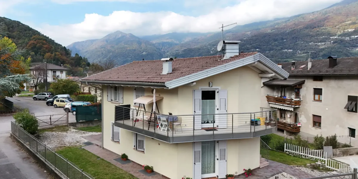 VILLETTA BIFAMILIARE – DUE UNITA’