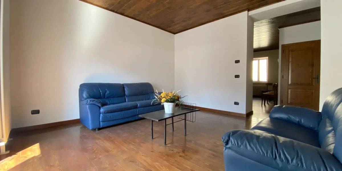 AMPIO APPARTAMENTO QUADRILOCALE