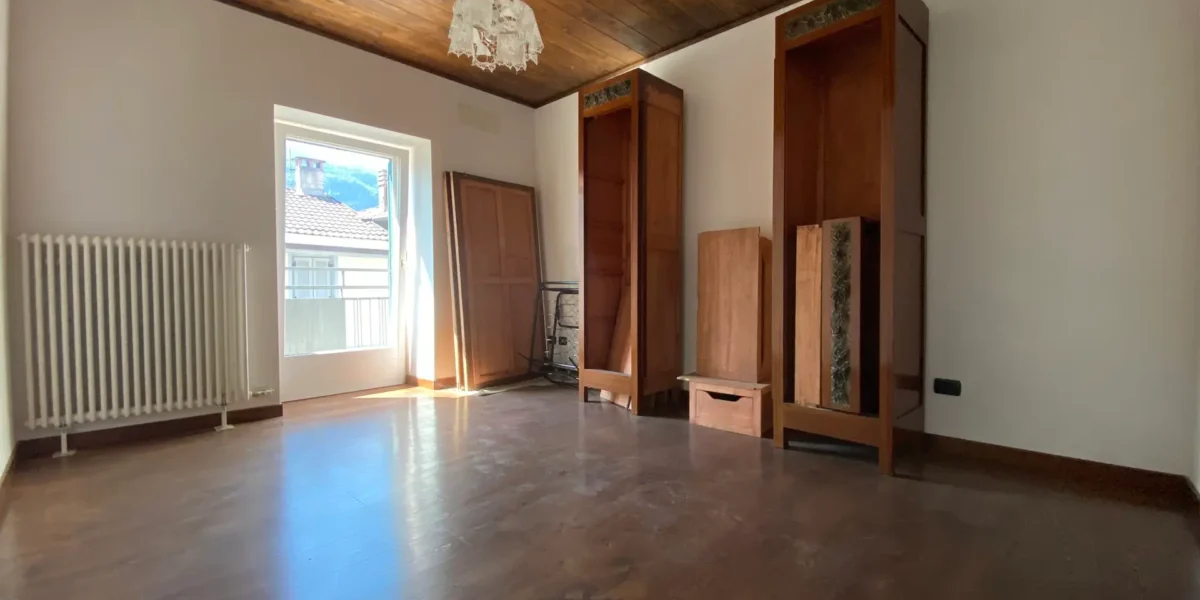 AMPIO APPARTAMENTO QUADRILOCALE