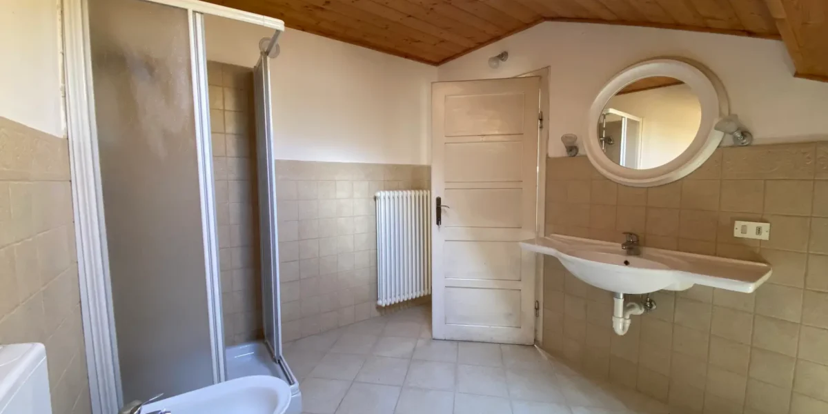 AMPIO APPARTAMENTO QUADRILOCALE