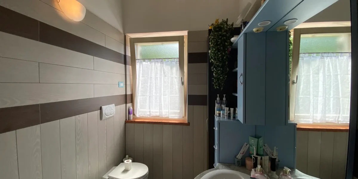 VILLETTA BIFAMILIARE – DUE UNITA’