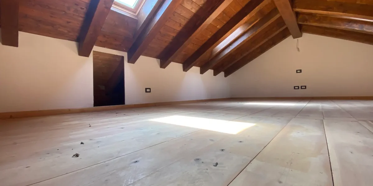 APPARTAMENTO SU DUE LIVELLI