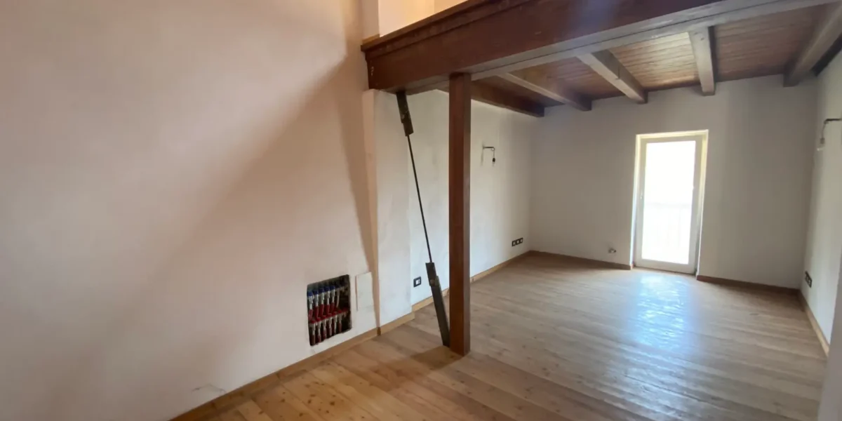 APPARTAMENTO SU DUE LIVELLI