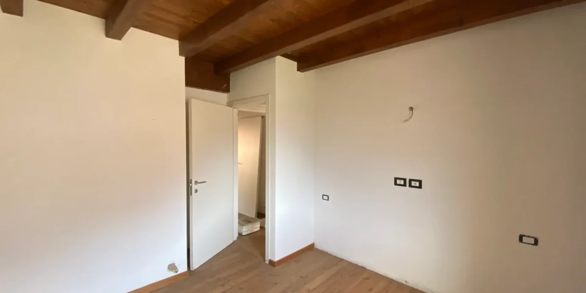 APPARTAMENTO SU DUE LIVELLI