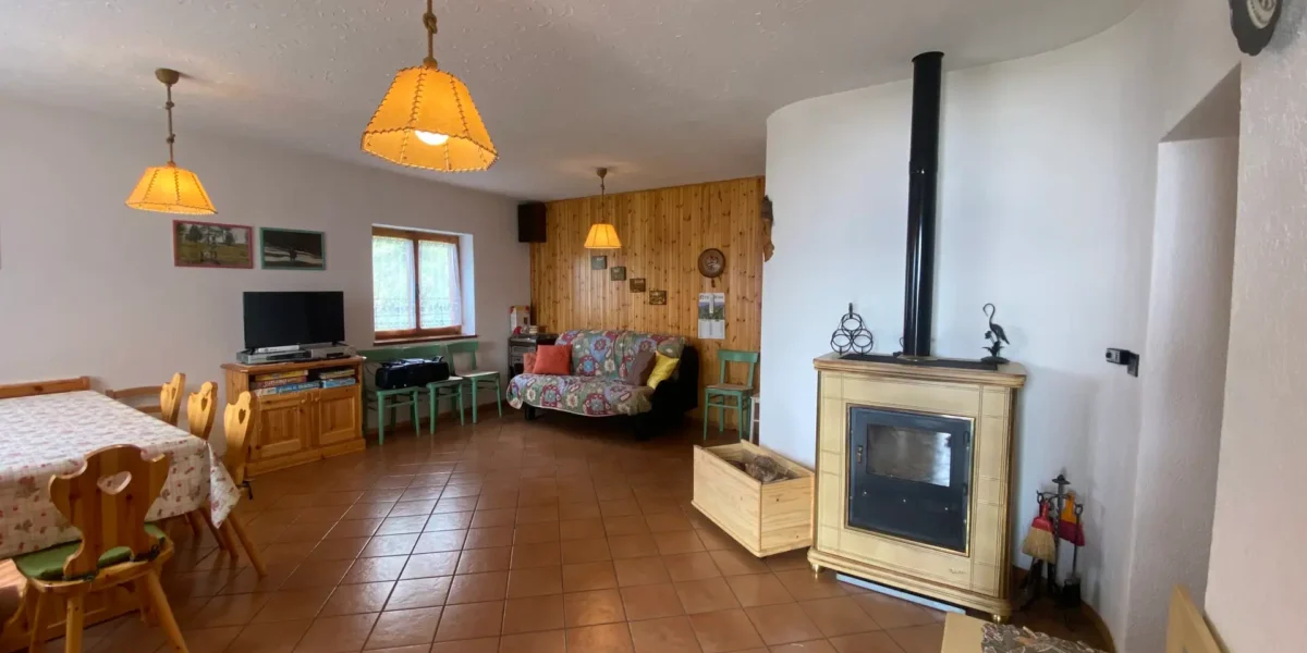 VILLINO IN MONTAGNA, UN RIFUGIO ESCLUSIVO NEL VERDE DEL LAGORAI