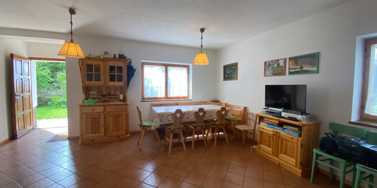 VILLINO IN MONTAGNA, UN RIFUGIO ESCLUSIVO NEL VERDE DEL LAGORAI