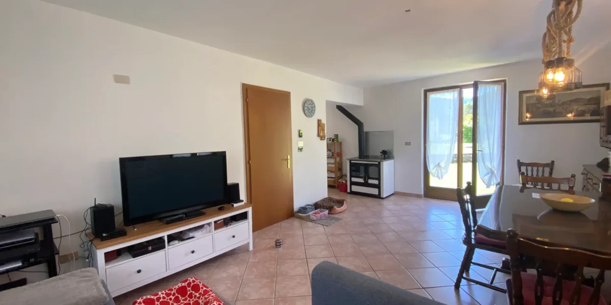 VILLINO DI MONTAGNA SULL’ALTOPIANO DEL TESINO