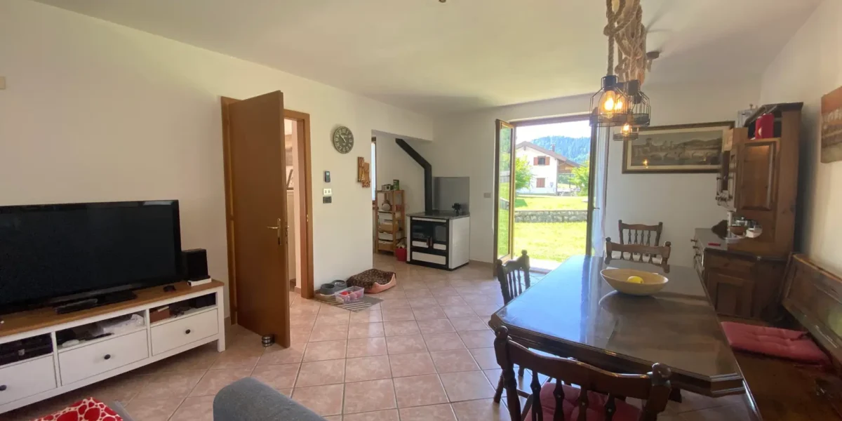 VILLINO DI MONTAGNA SULL’ALTOPIANO DEL TESINO