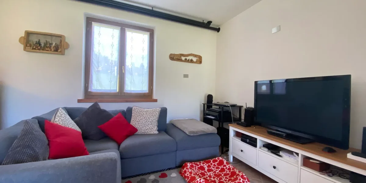 VILLINO DI MONTAGNA SULL’ALTOPIANO DEL TESINO