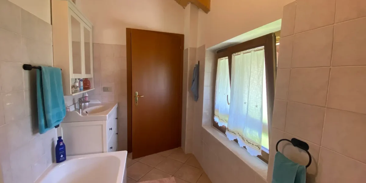 VILLINO DI MONTAGNA SULL’ALTOPIANO DEL TESINO