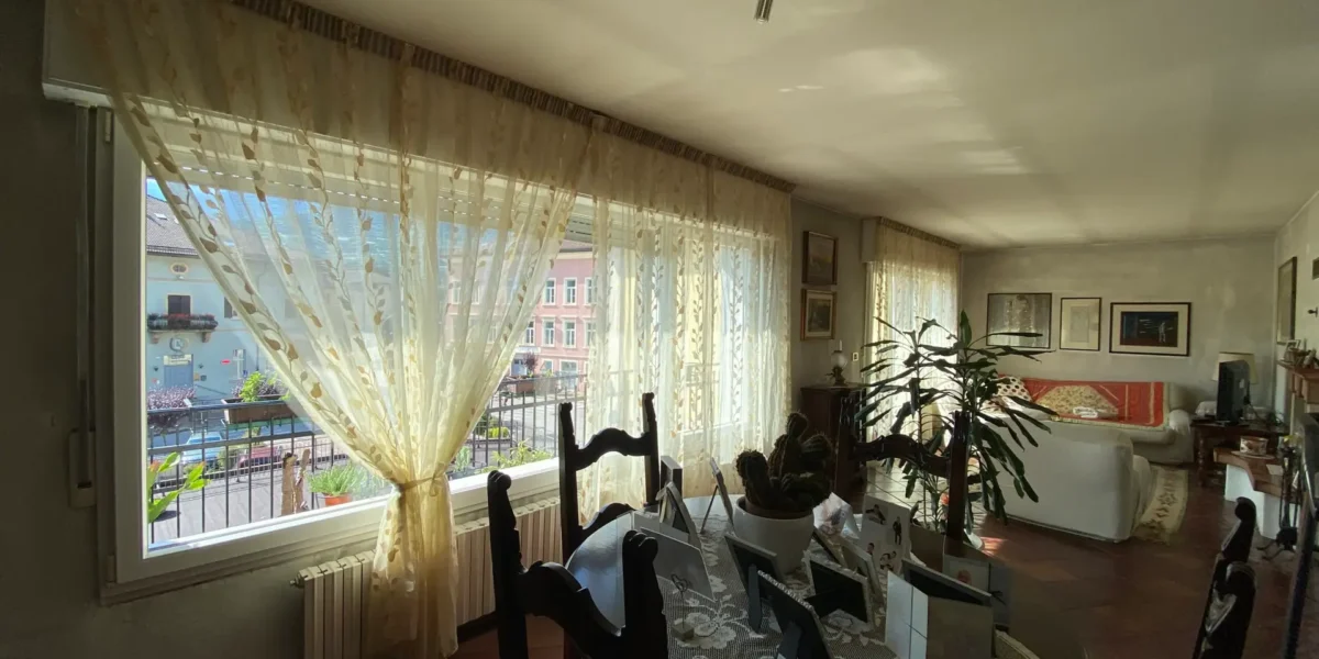 AMPIO APPARTAMENTO QUADRILOCALE