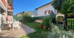 APPARTAMENTO TRE STANZE CON GIARDINO