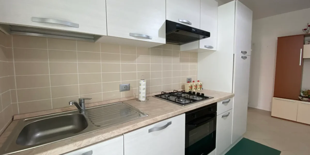 APPARTAMENTO TRILOCALE CON GIARDINO