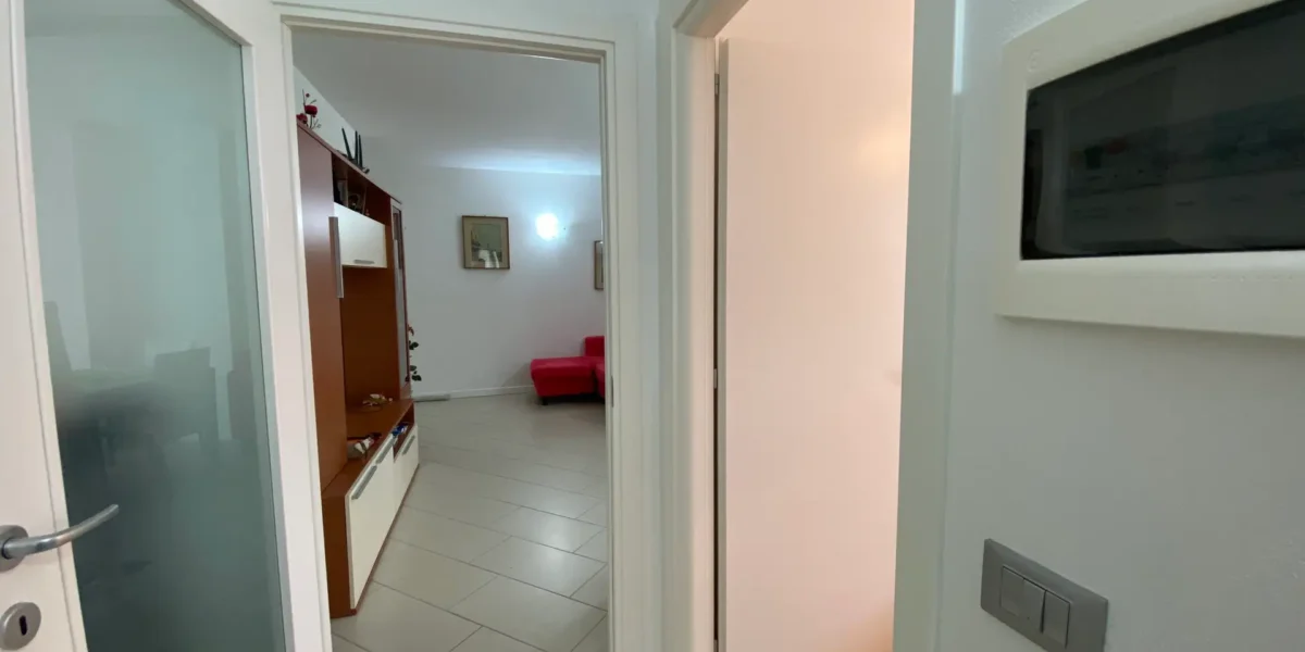 APPARTAMENTO TRILOCALE CON GIARDINO