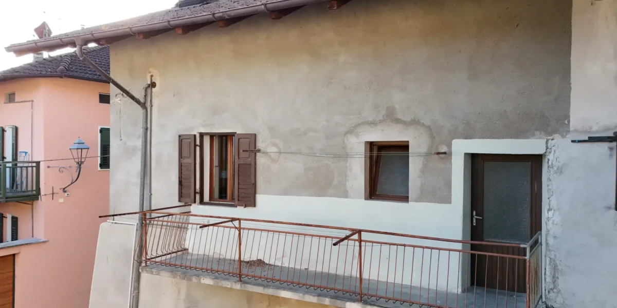 PORZIONE DI CASA NEL CENTRO STORICO