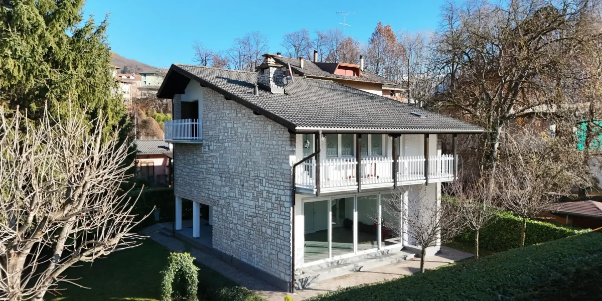 LA TUA VILLA AL LAGO: Privacy, Verde e Comfort a Levico Terme