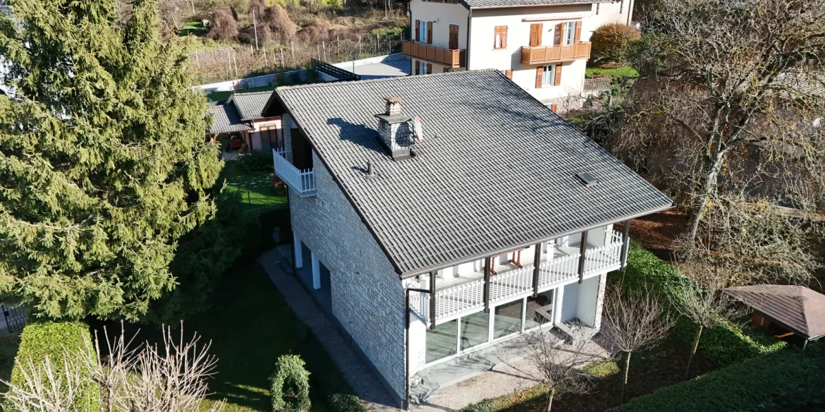 LA TUA VILLA AL LAGO: Privacy, Verde e Comfort a Levico Terme