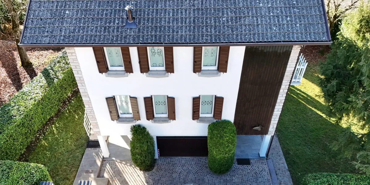 LA TUA VILLA AL LAGO: Privacy, Verde e Comfort a Levico Terme