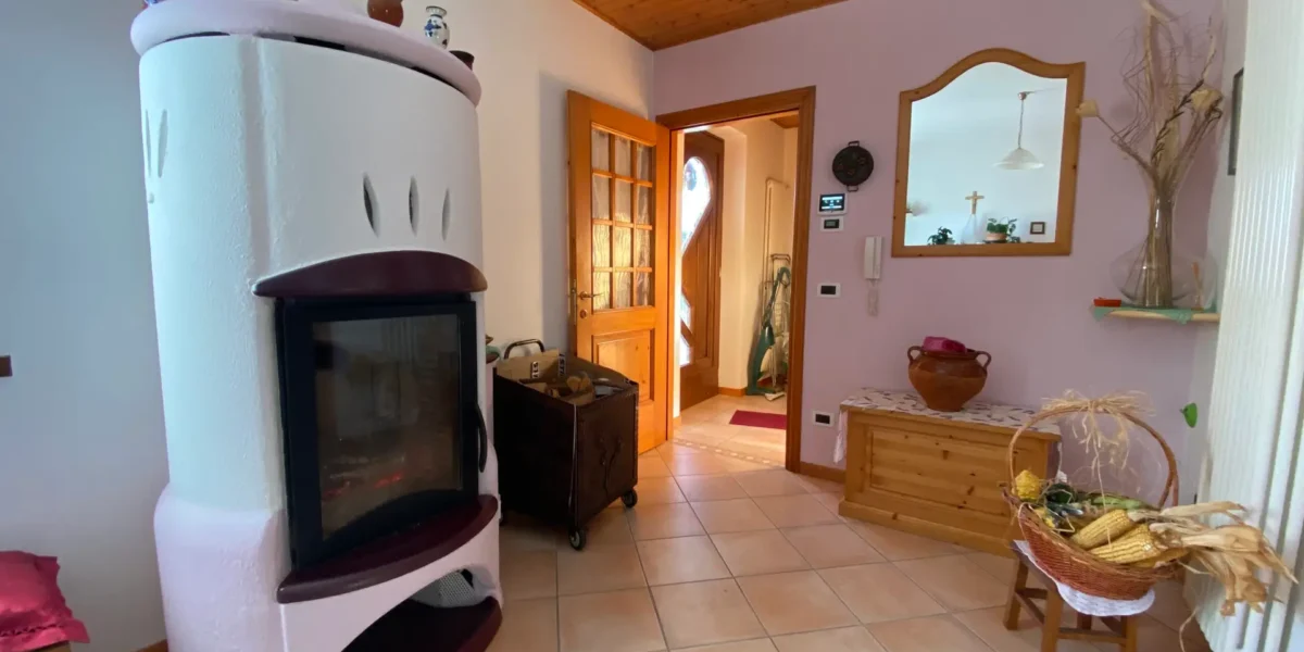 VILLA E ATTIVITA’ AGRICOLA IN UN’UNICA SOLUZIONE