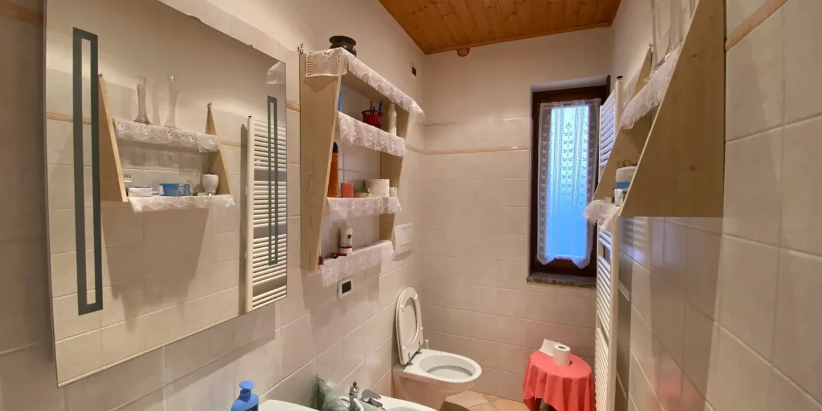 VILLA E ATTIVITA’ AGRICOLA IN UN’UNICA SOLUZIONE