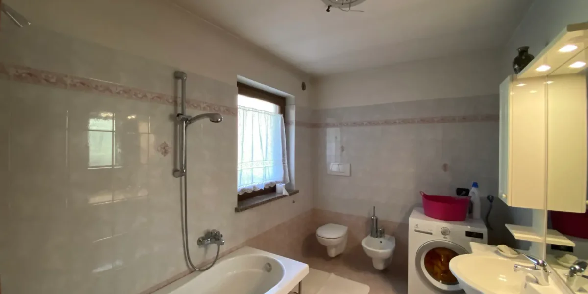 VILLA E ATTIVITA’ AGRICOLA IN UN’UNICA SOLUZIONE