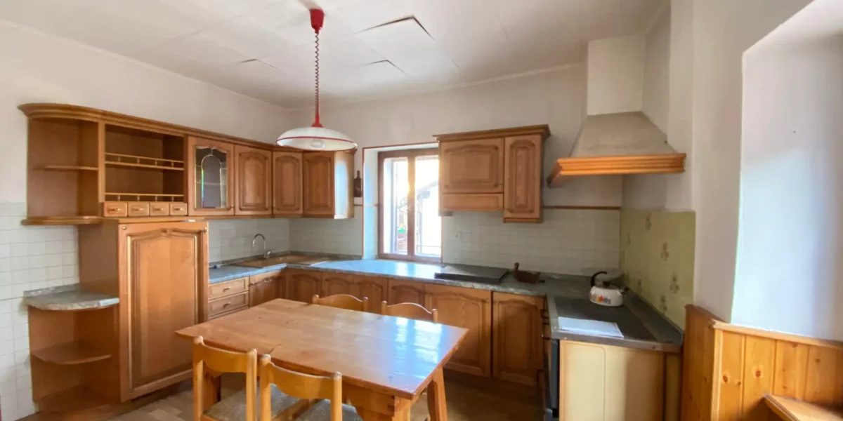 PORZIONE DI CASA NEL CENTRO STORICO