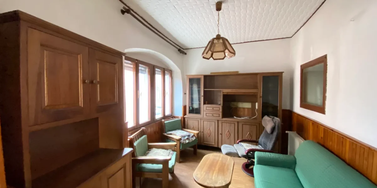 PORZIONE DI CASA NEL CENTRO STORICO