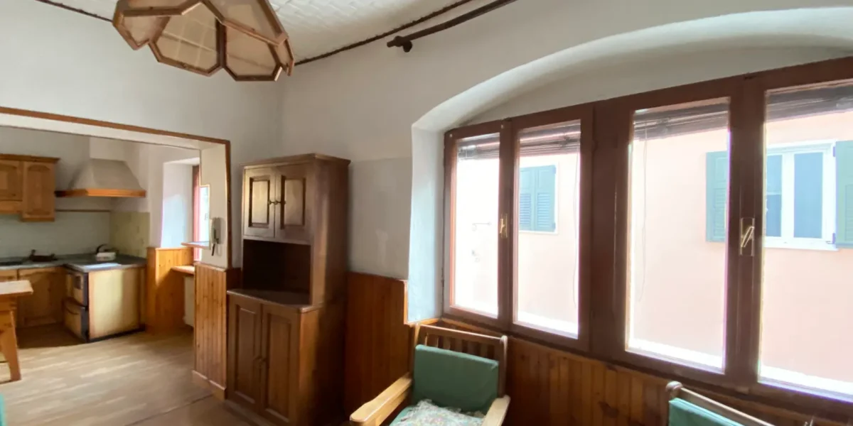 PORZIONE DI CASA NEL CENTRO STORICO