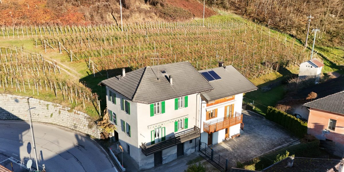 PORZIONE DI CASA TERRA-CIELO