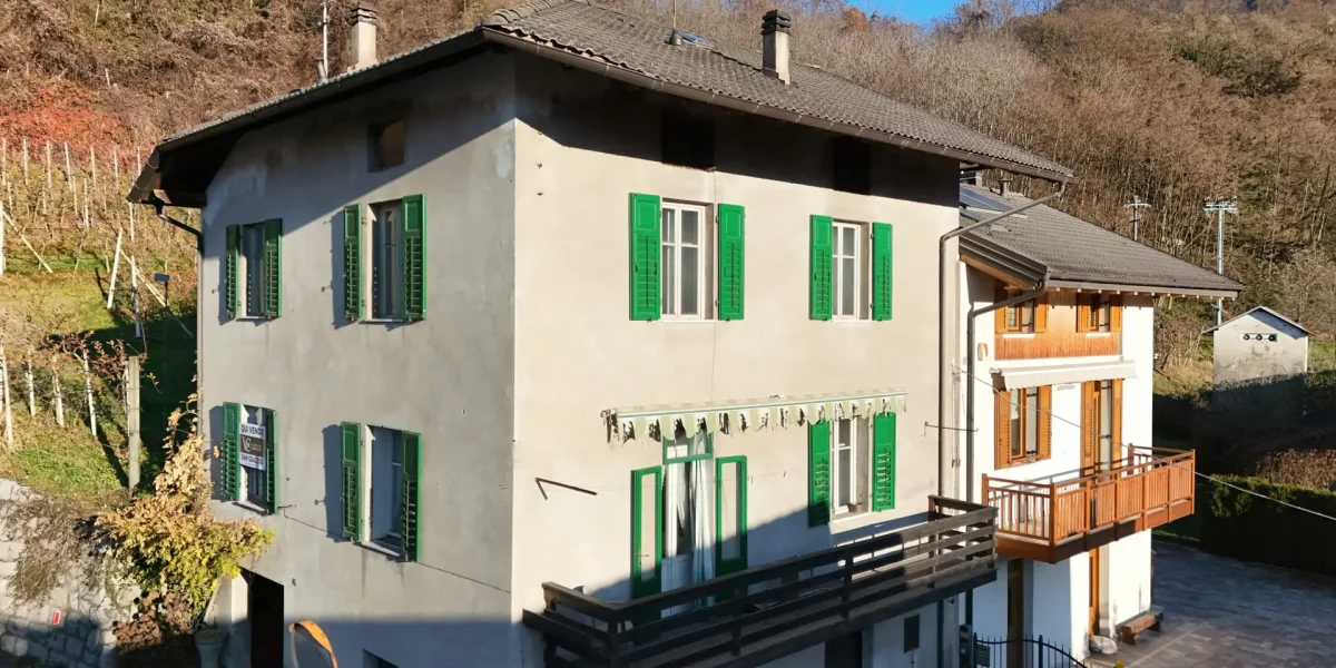 PORZIONE DI CASA TERRA-CIELO