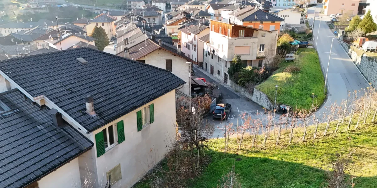 PORZIONE DI CASA TERRA-CIELO