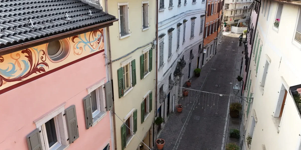 INTERO EDIFICIO NEL CUORE DEL CENTRO