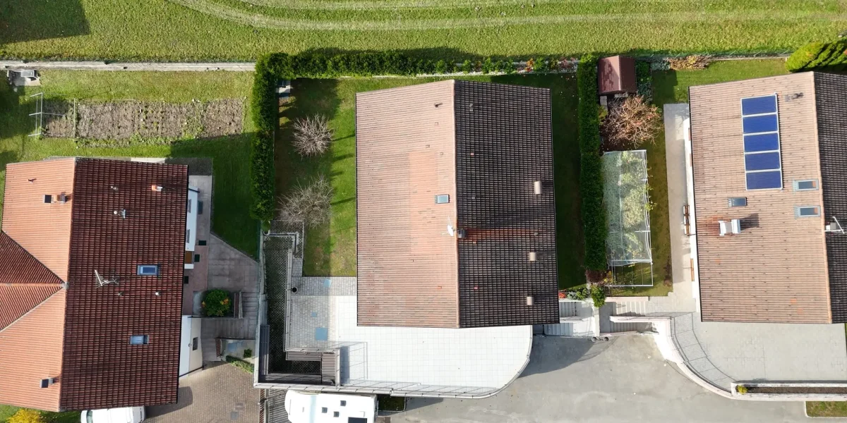 SPLENDIDA VILLA SINGOLA CON AMPI SPAZI E TERRAZZA PANORAMICA