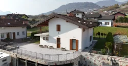 SPLENDIDA VILLA SINGOLA CON AMPI SPAZI E TERRAZZA PANORAMICA