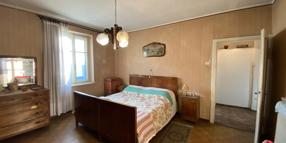 PORZIONE DI CASA TERRA-CIELO