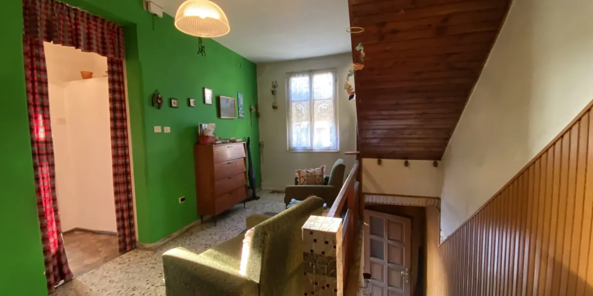 PORZIONE DI CASA TERRA-CIELO