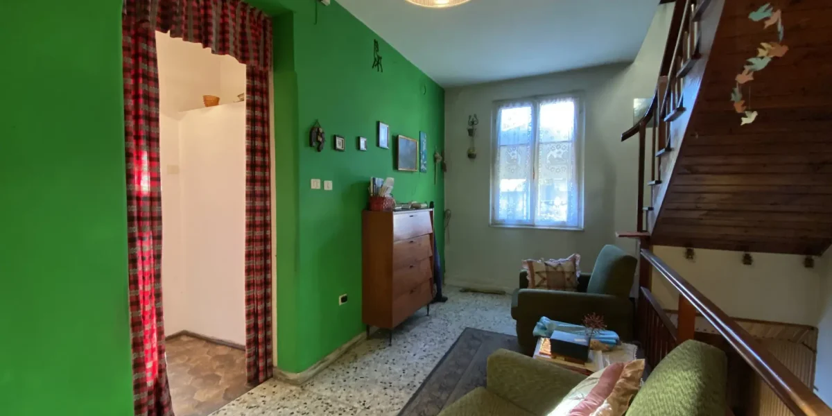 PORZIONE DI CASA TERRA-CIELO