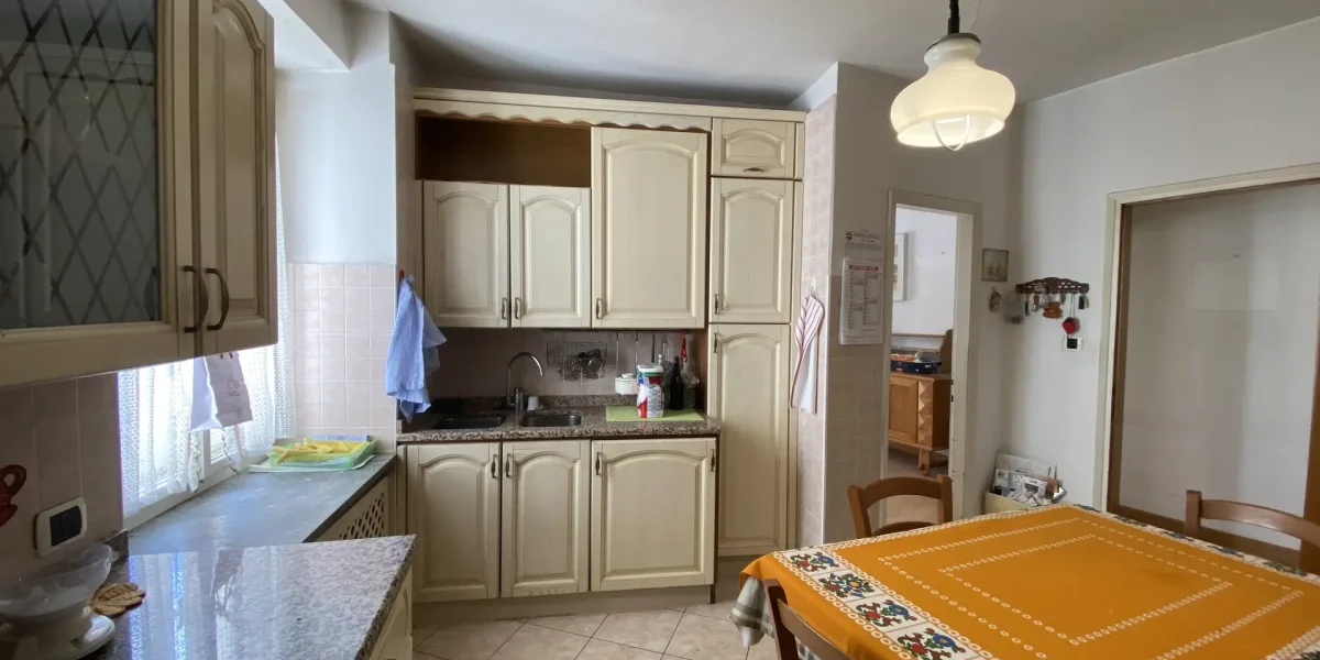 INTERO EDIFICIO NEL CUORE DEL CENTRO