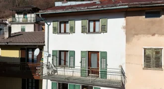 PORZIONE DI CASA TERRA-CIELO