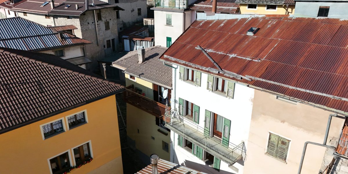 PORZIONE DI CASA TERRA-CIELO