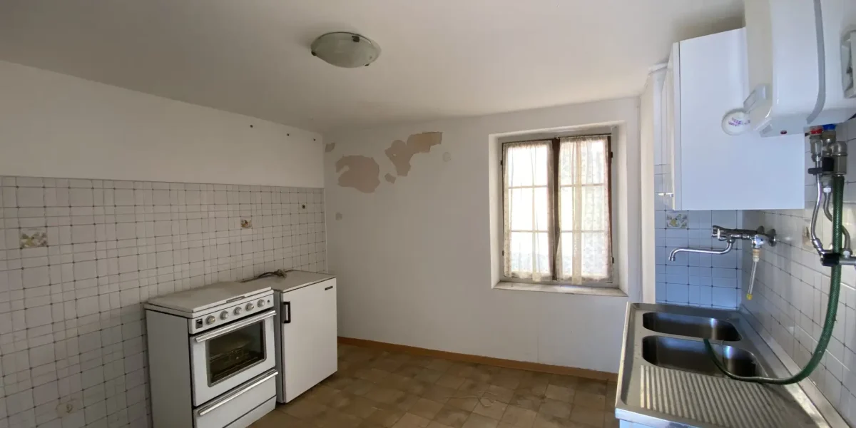 PORZIONE DI CASA TERRA-CIELO