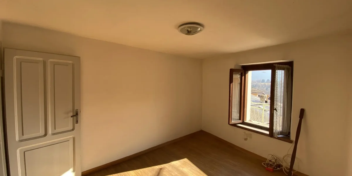 PORZIONE DI CASA TERRA-CIELO