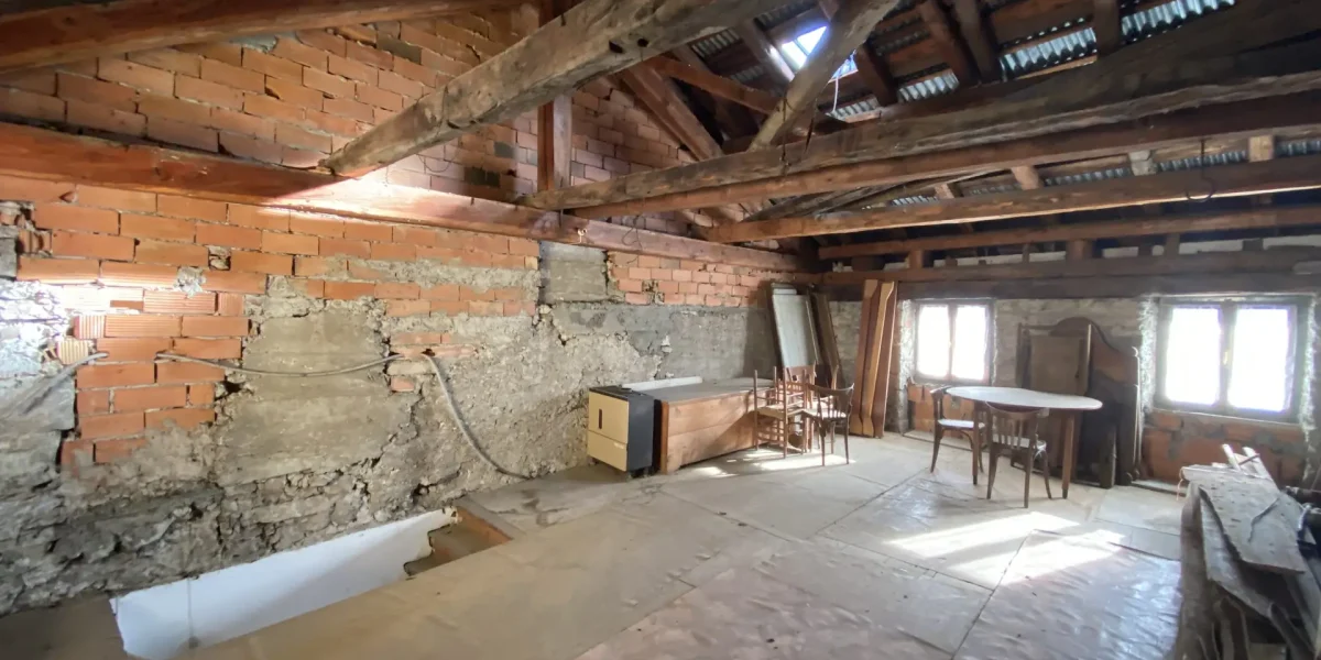 PORZIONE DI CASA TERRA-CIELO